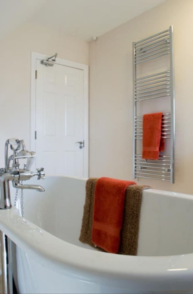 Superior Double or Twin Room, Shared Bathroom ((With Bath Only)) photo 3
