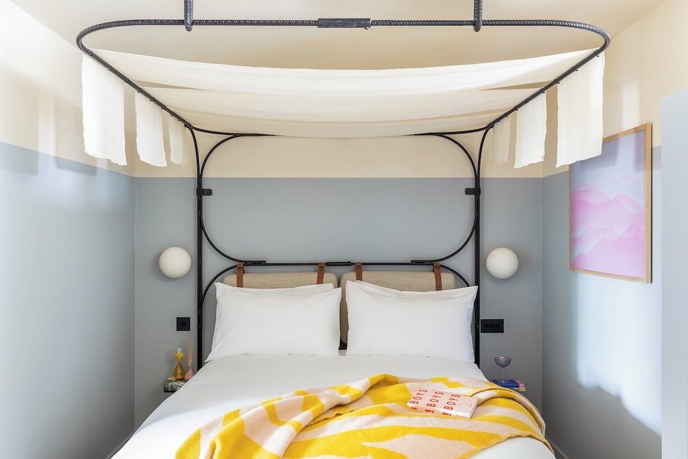 One Bedroom Suite