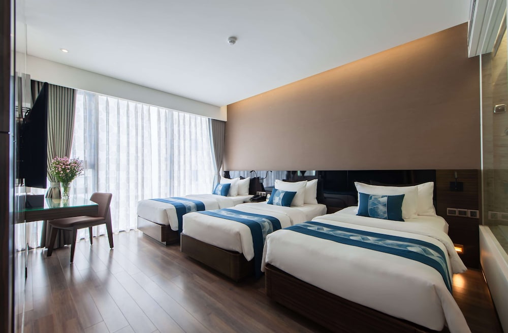 Suite Triple Balcony Room photo 3