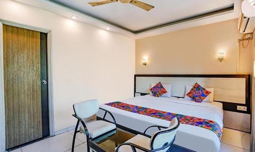 Deluxe Double Room, City View photo 2