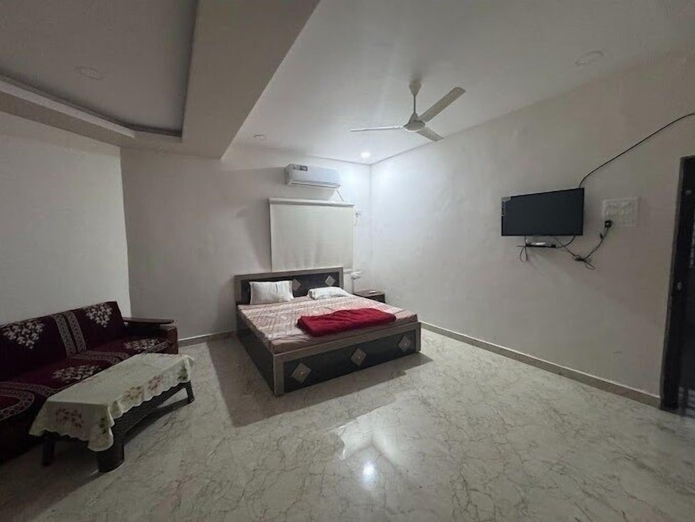 Basic Double Room