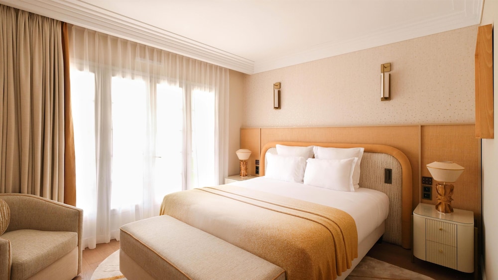 Deluxe Room - Photo 1