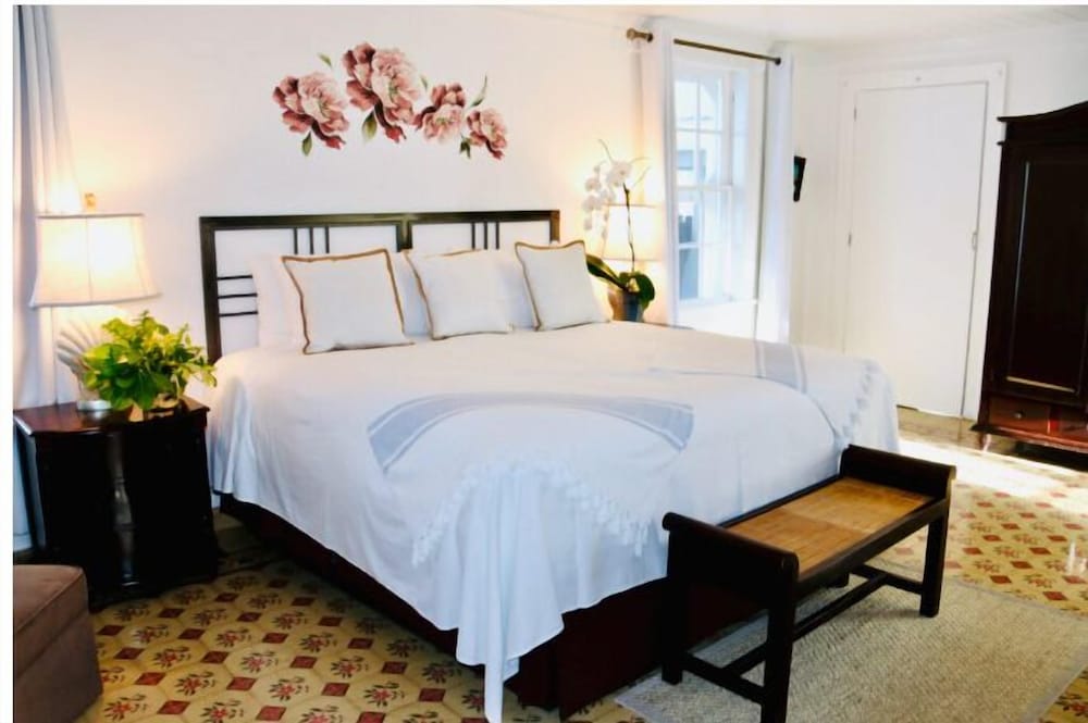 Room, Beach View