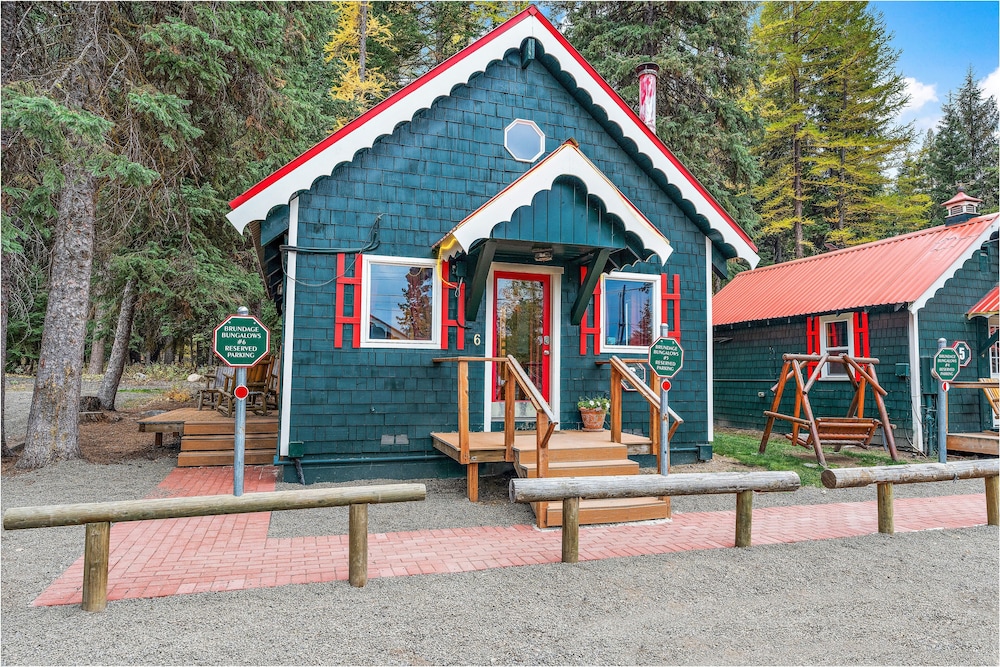 Sockeye salmon bungalow