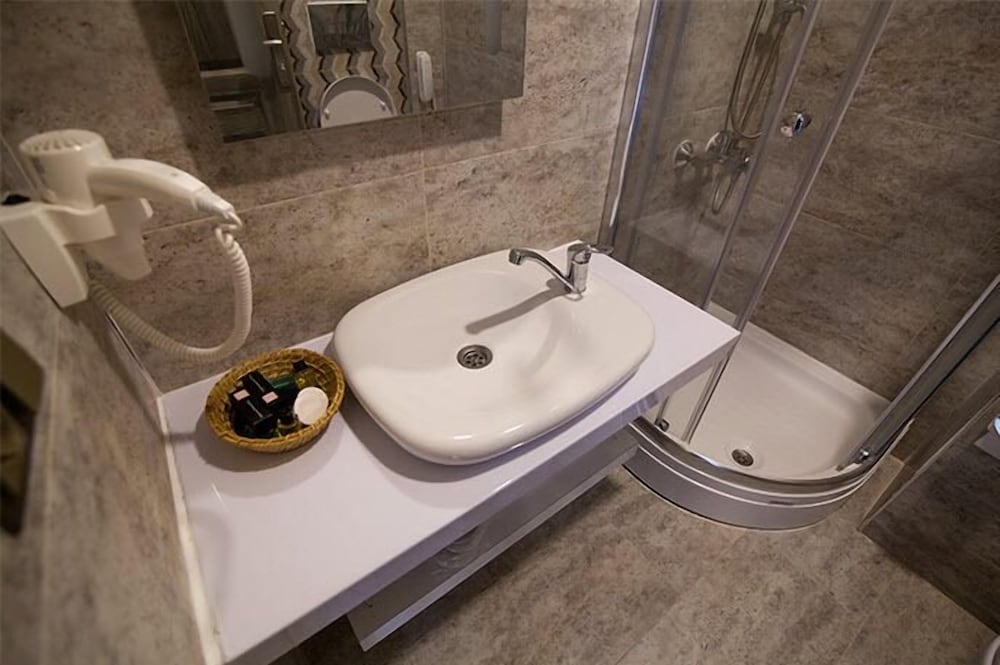 Standard Double or Twin Room photo 2