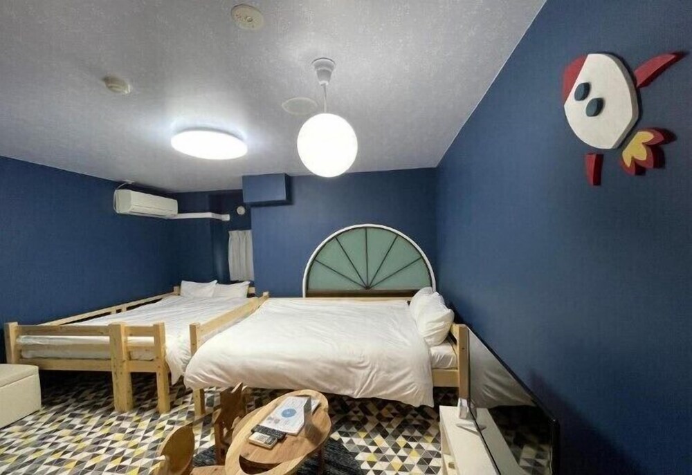 Design Twin Room