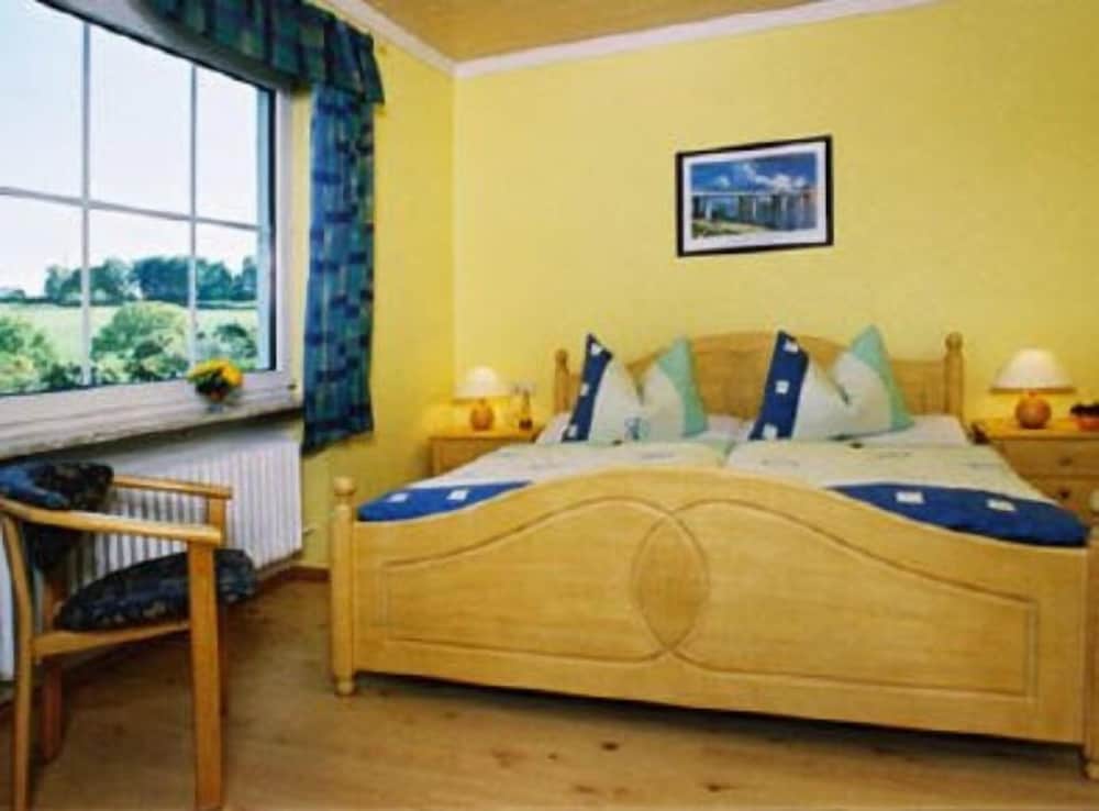Double Room Single Use In The Guest House photo 1