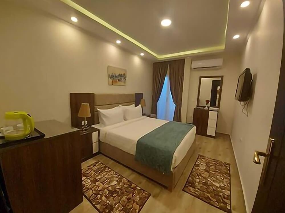 Deluxe Room, 1 Bedroom, City View