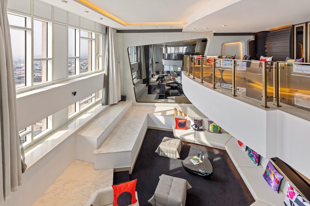 Sky Villa, 2 Bedrooms (1 King & 1 Round Bed)