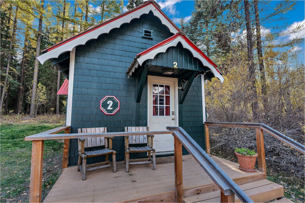 Donnelly duck bungalow