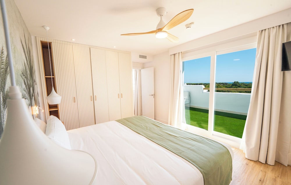 Comfort Penthouse, 1 Bedroom, Kitchen, Sea View photo 2