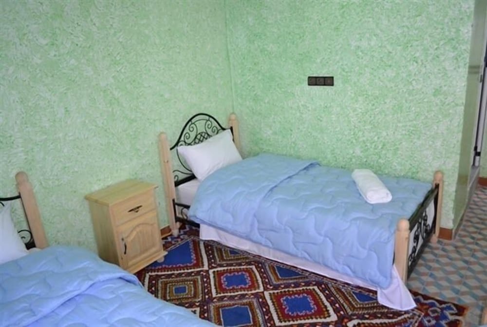 Standard Double or Twin Room - Photo 7