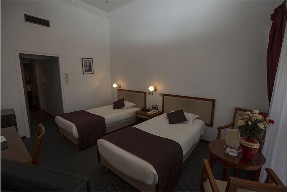 Classic Double or Twin Room - Photo 4
