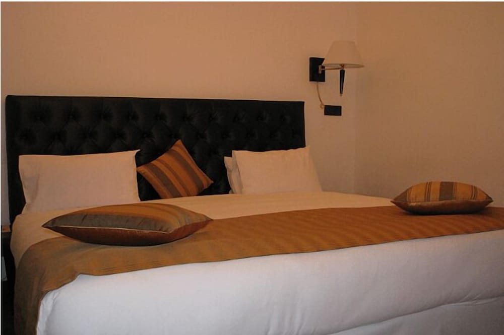 Classic Double or Twin Room - Photo 5