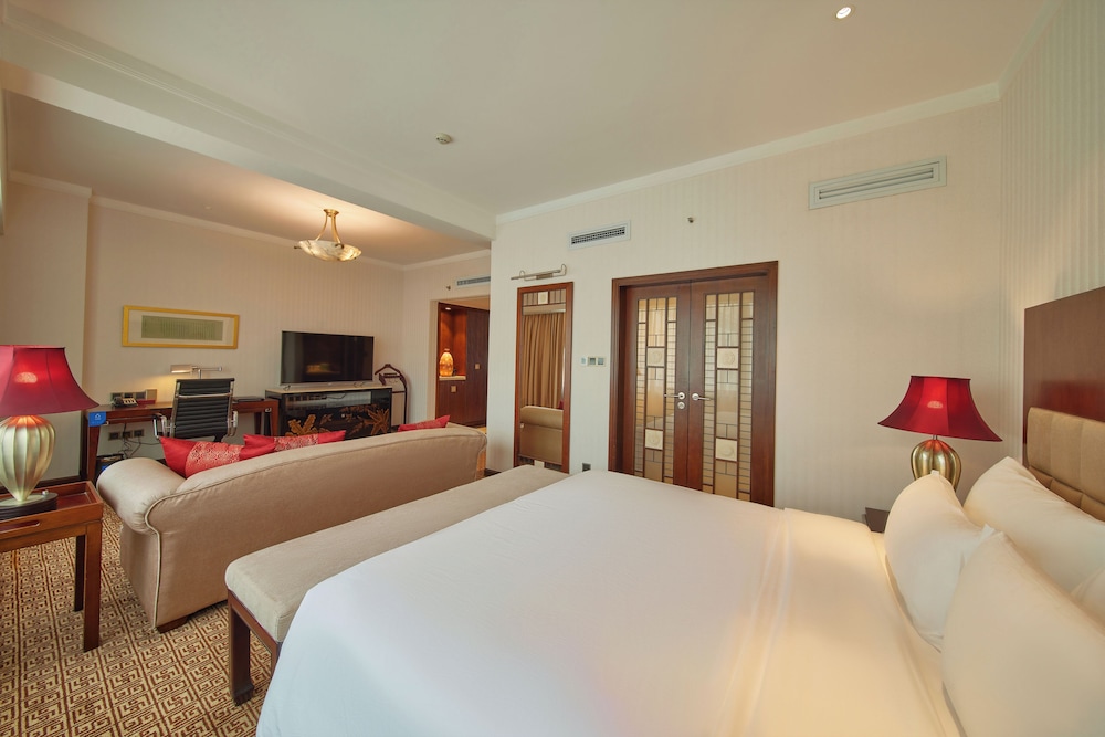 Premier King Bed Room