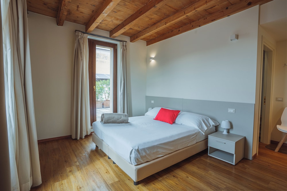 Superior Double Room, Patio