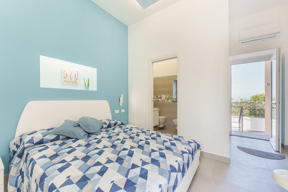 Comfort Room photo 2