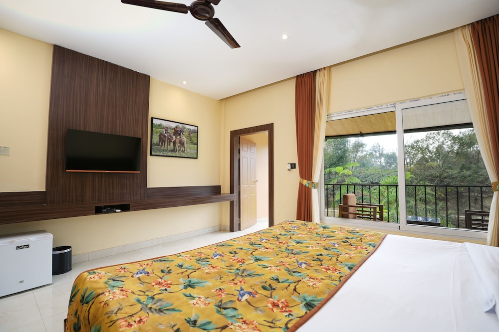 Premium Room with Balcony - Photo 1