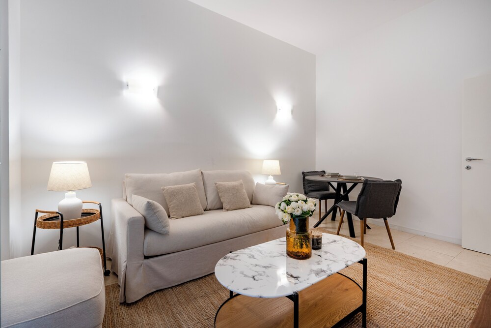 Luxury Studio Suite, City View