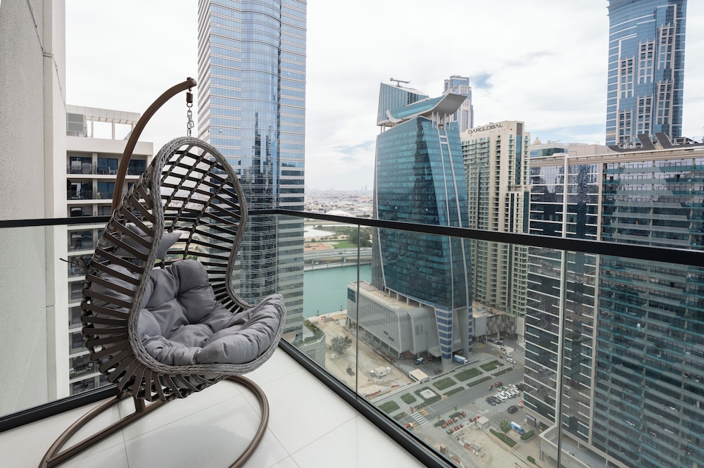 Deluxe Apartment, City View photo 3
