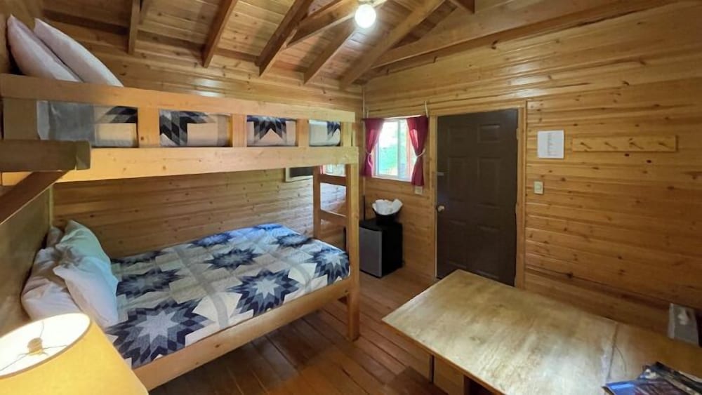 Standard Cabin, 2 Double Beds, Non Smoking photo 2