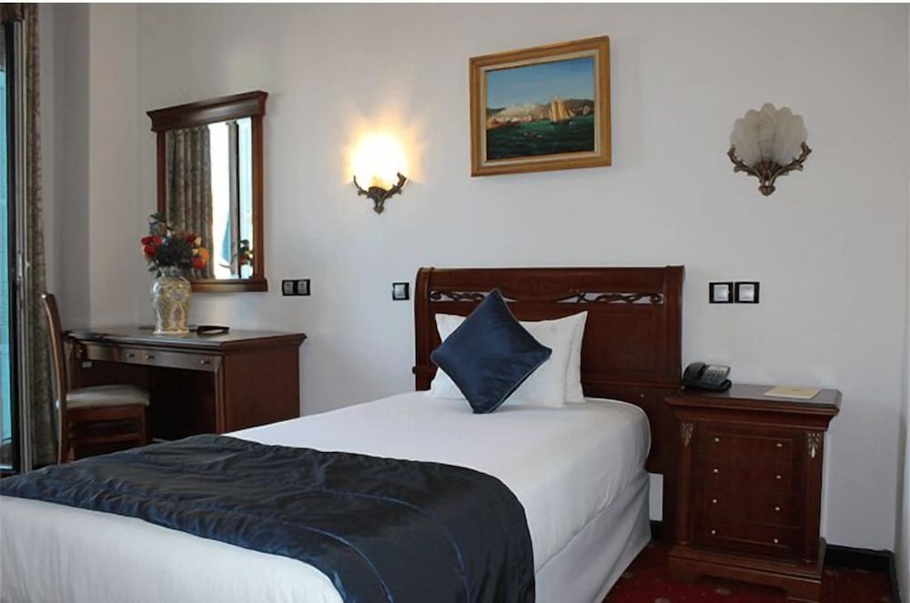 Single Room - Photo 3