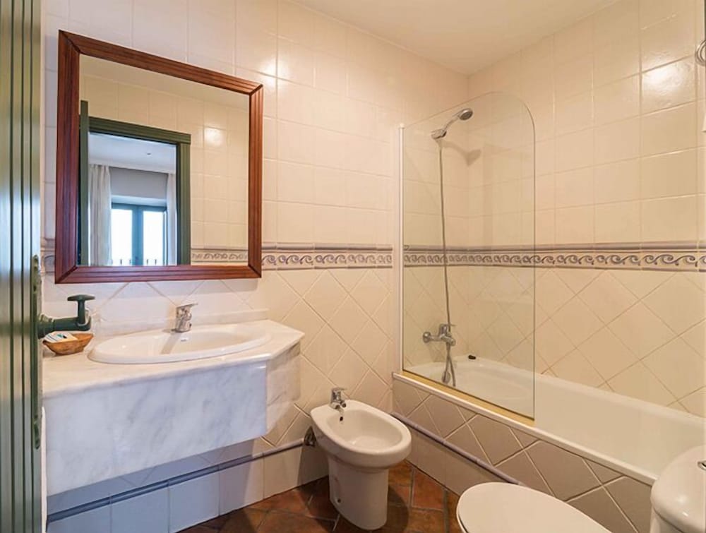 Triple Room - Photo 6
