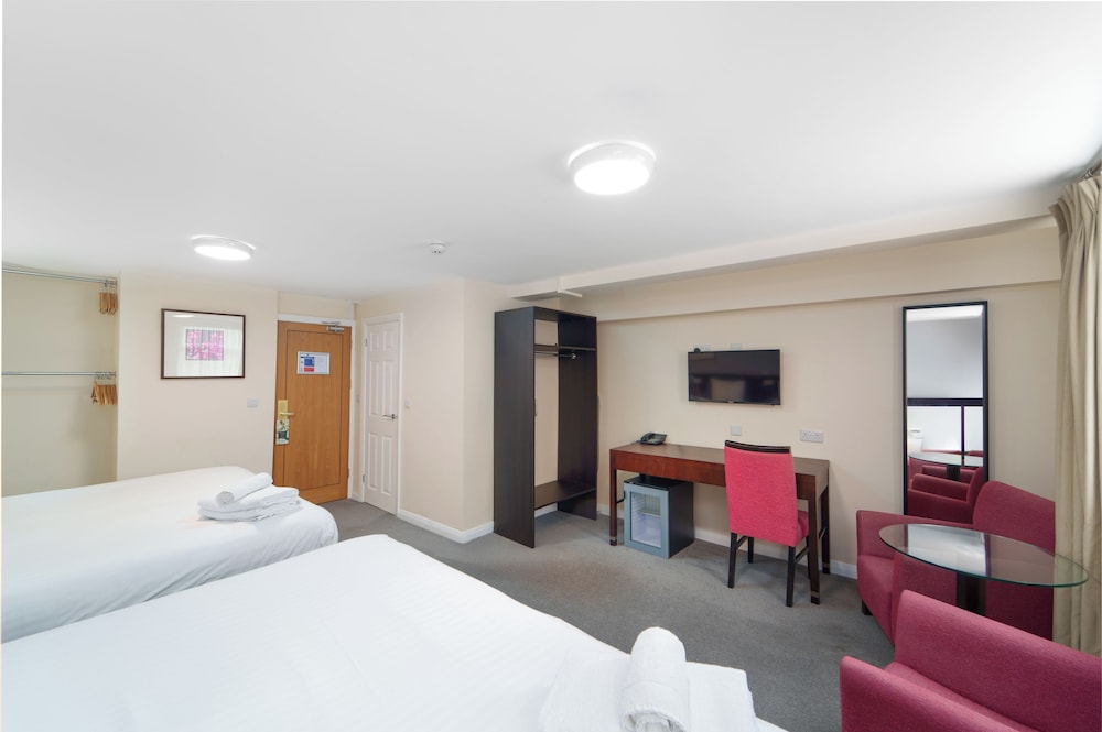 Family Quadruple Room, Multiple Beds photo 2