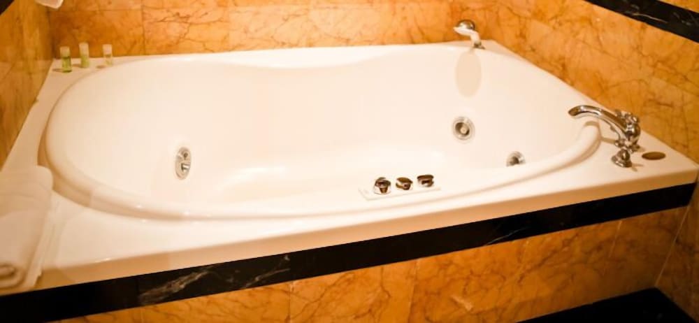 Double Room, Bathtub photo 1