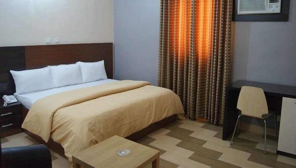 Deluxe Room, City View photo 3