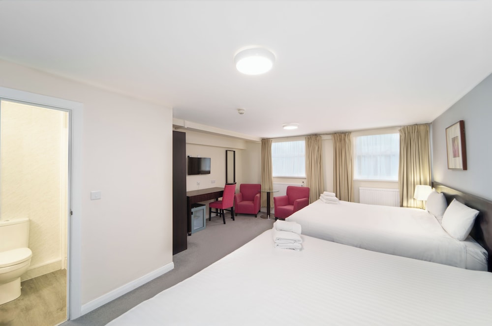 Family Quadruple Room, Multiple Beds photo 1