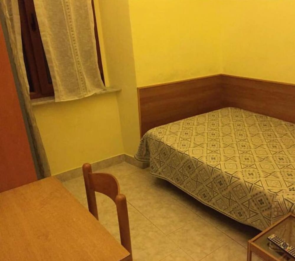 Single Room photo 1