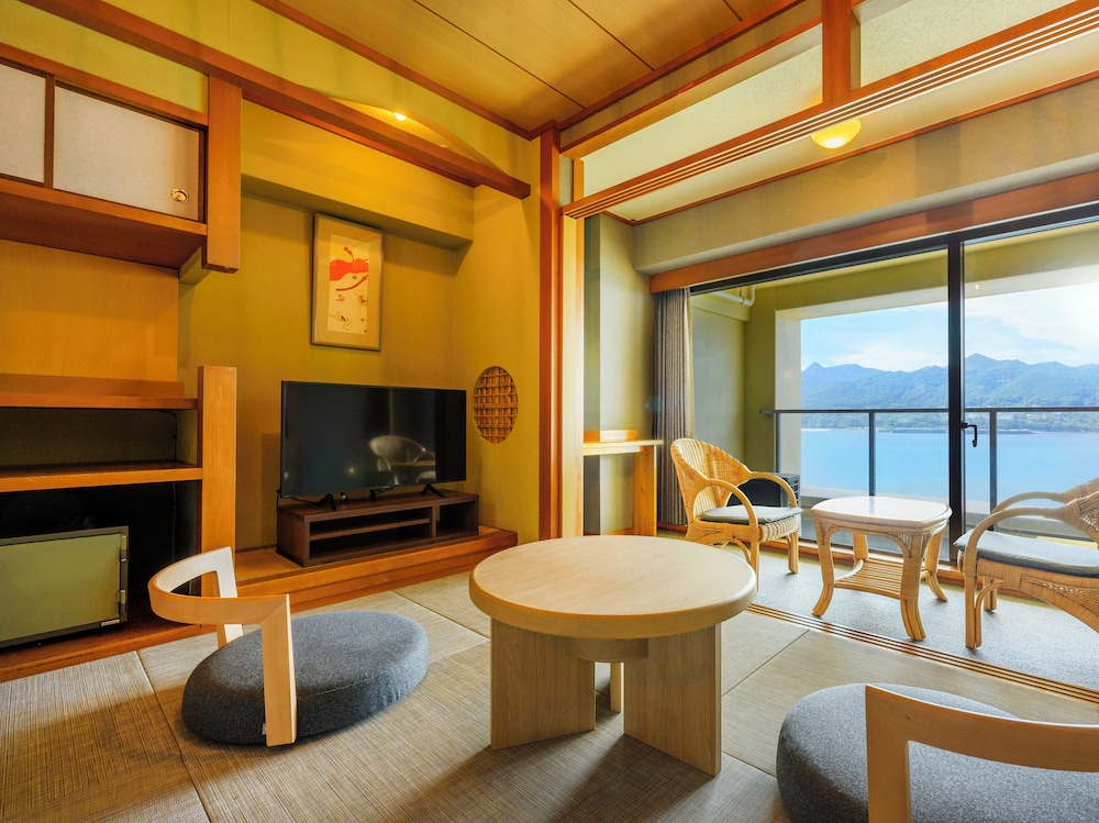 Japanese-style Room (Ocean View) (Non-smoking) photo 3