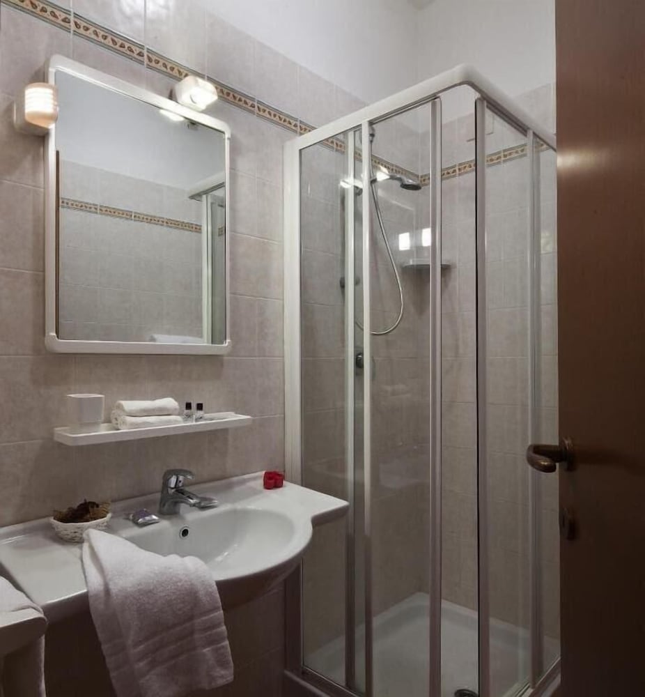 Superior Double Room Single Use photo 2