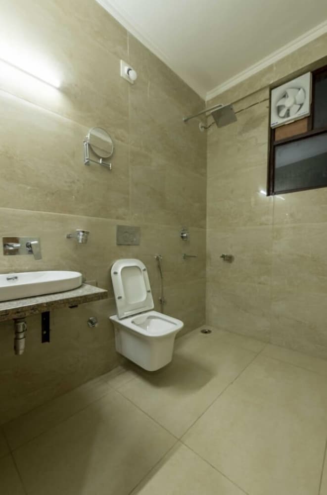 Executive Room - Photo 2