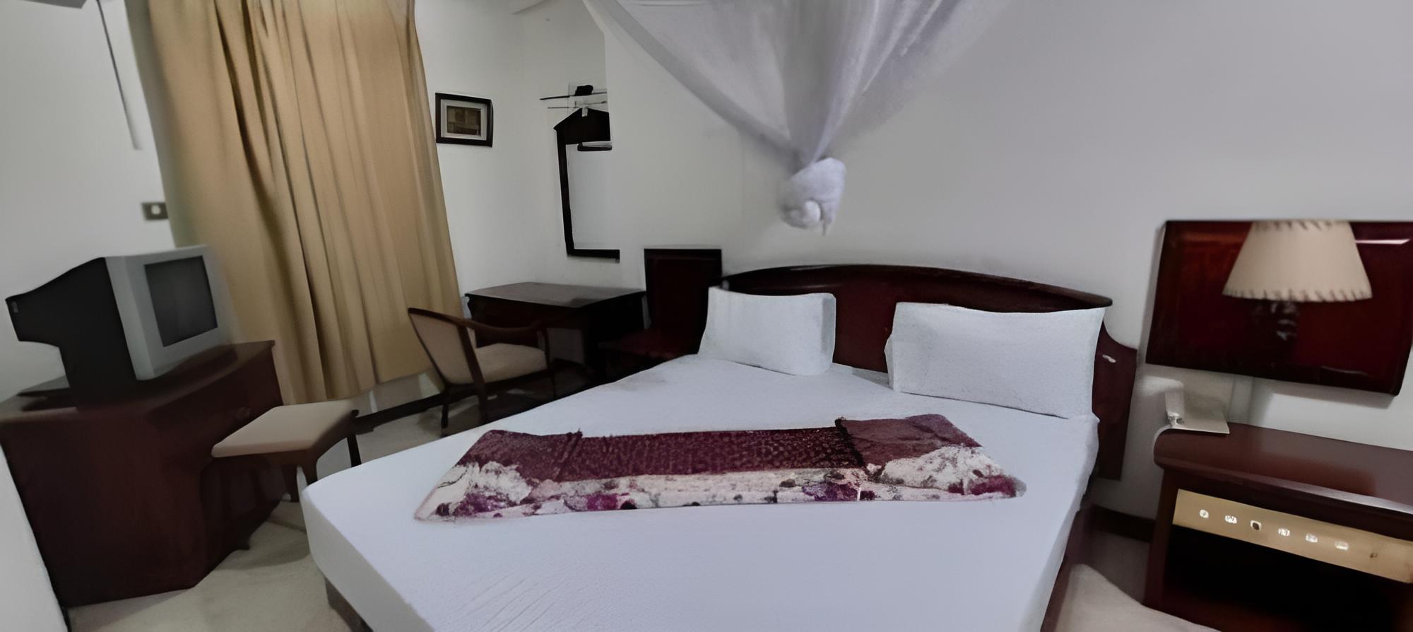 Basic Double Room photo 2