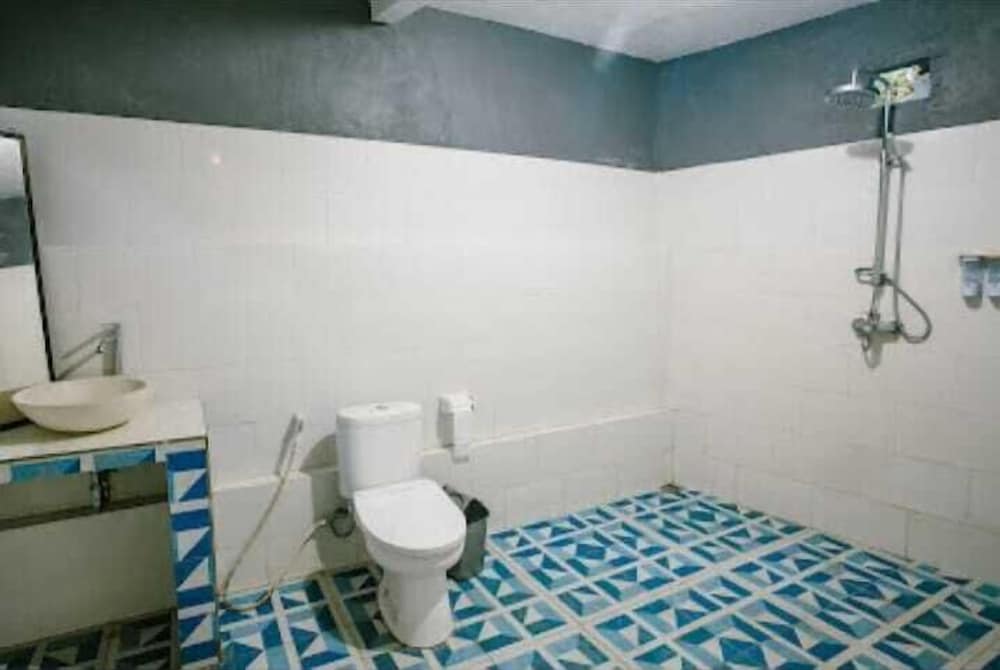 Deluxe Double Room, 1 King Bed, Non Smoking, Garden View photo 2
