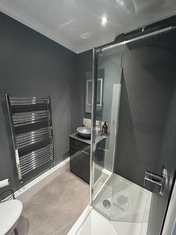 Superior Double Room, Ensuite (Riverview) photo 2