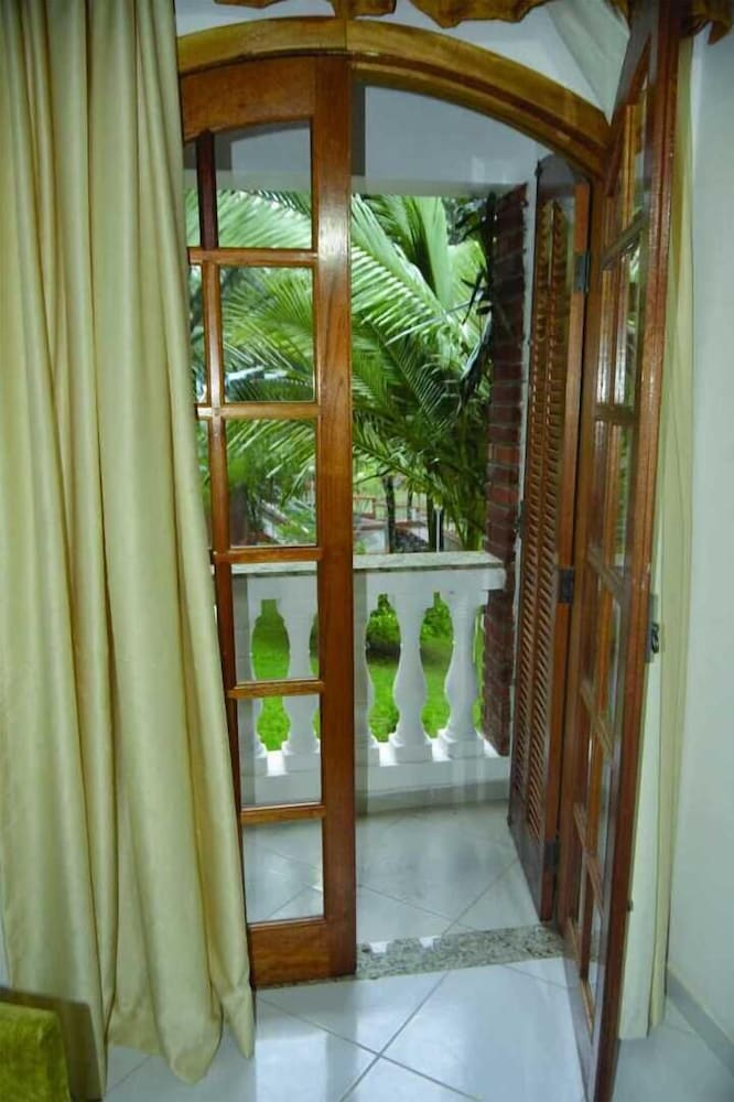 Deluxe Suite photo 2