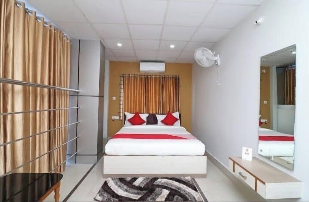 Deluxe Double Room, City View