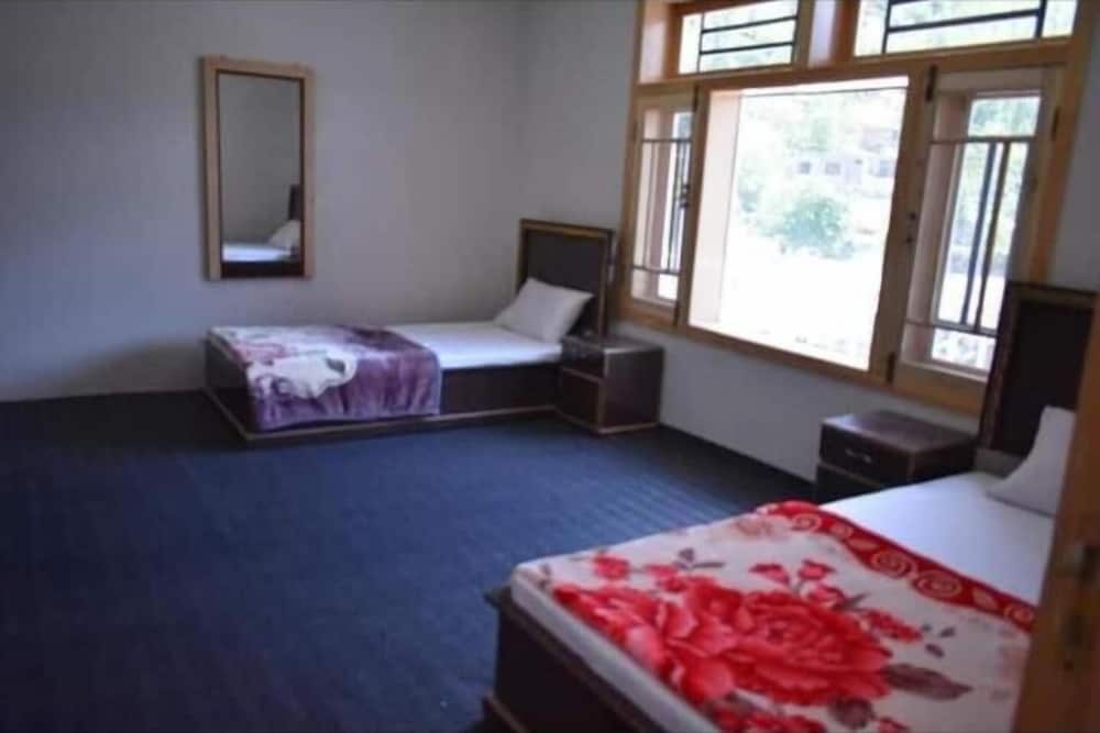 Deluxe Double or Twin Room photo 3