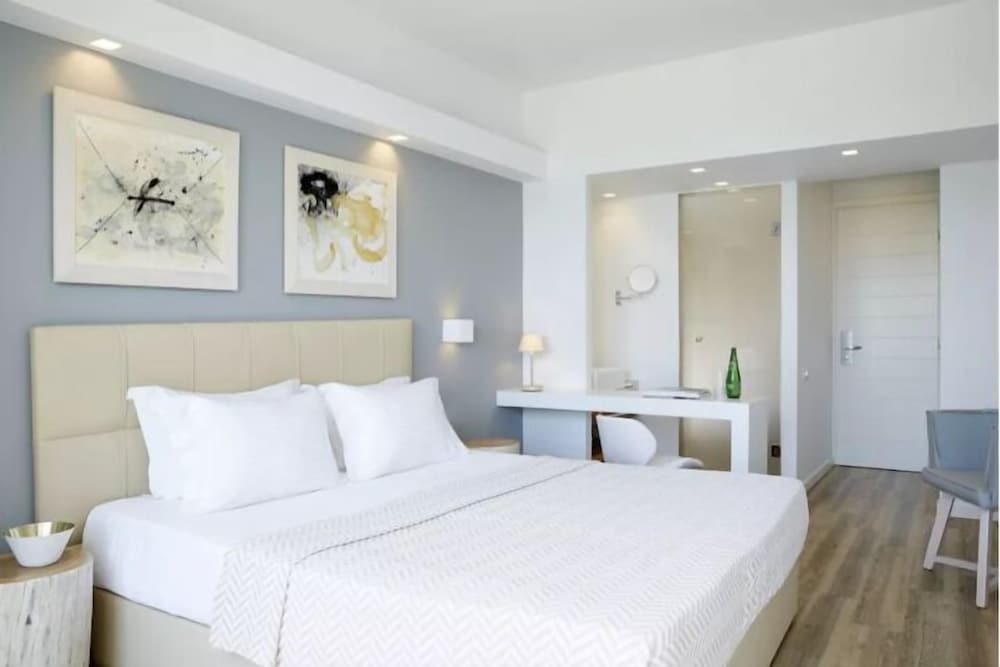 Superior Double or Twin Room, Sea View