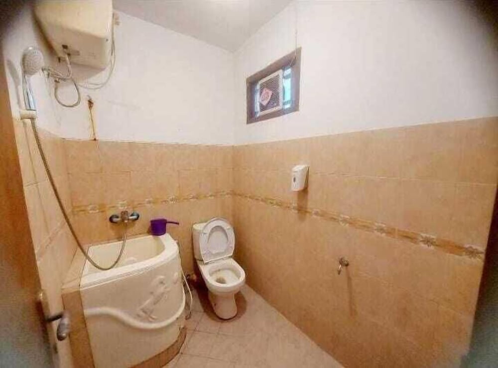 Villa, 6 Bedrooms photo 2