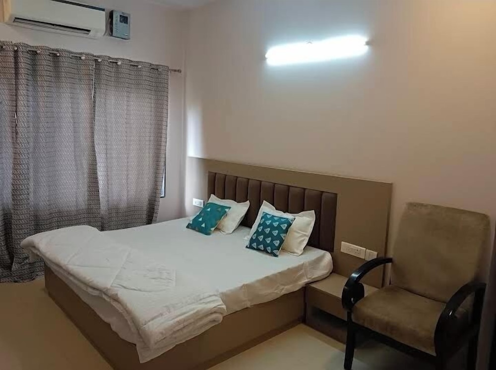 Deluxe Single Room, City View