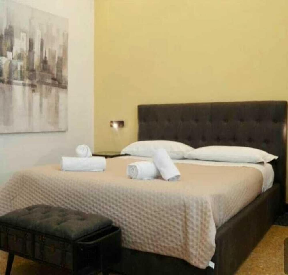 Double Room, 1 Double Bed