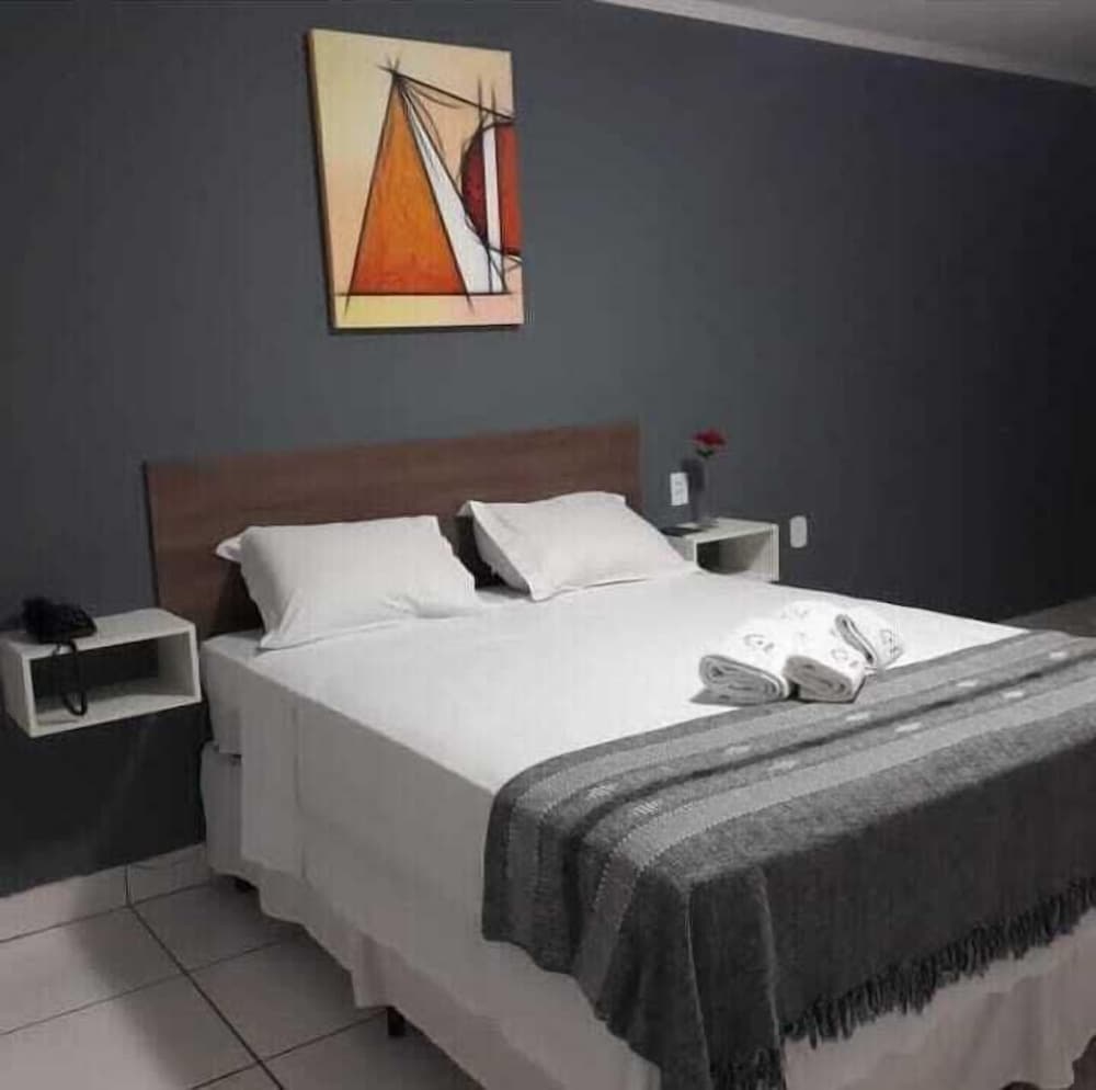 Double Room (Queen) photo 1
