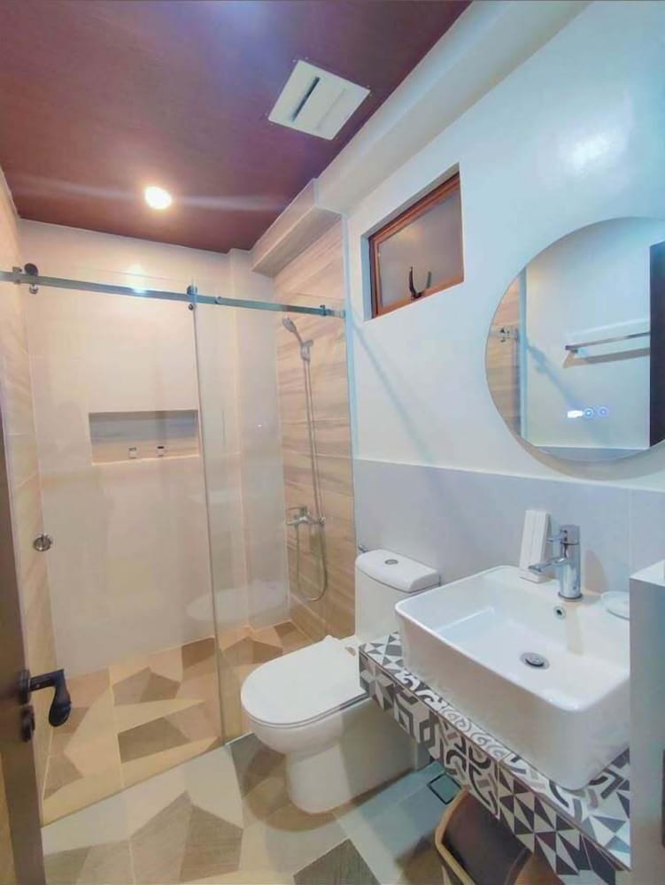 Standard Room, 1 Double Bed, Balcony, Partial Sea View