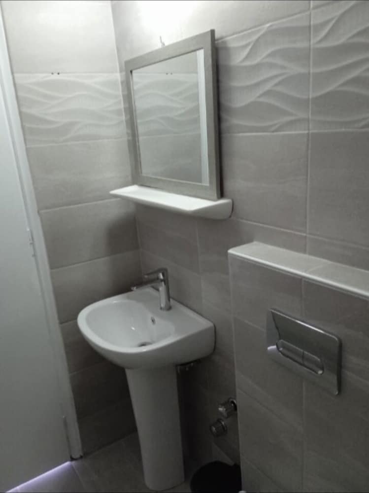 Superior Studio, 2 Queen Beds, Ground Floor photo 2