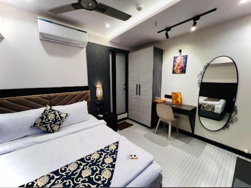 Deluxe Room - Photo 1