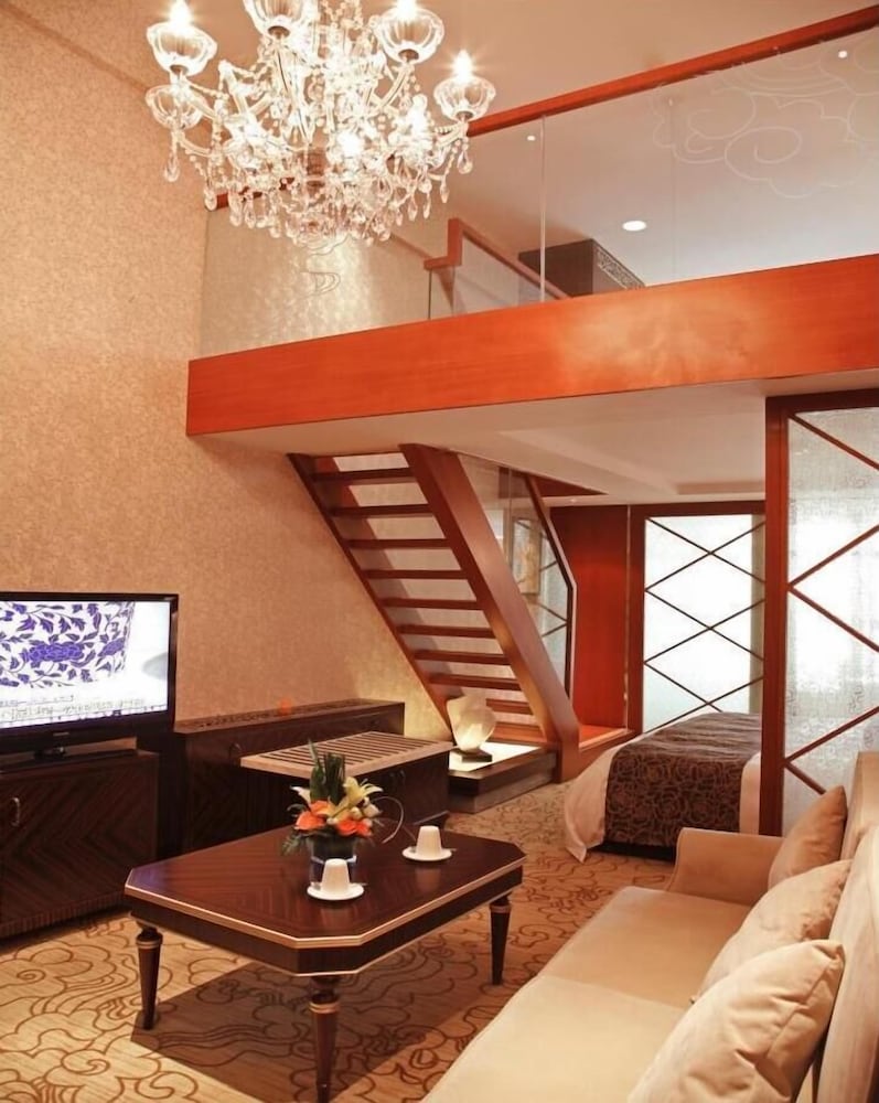 Standard Loft, Multiple Beds